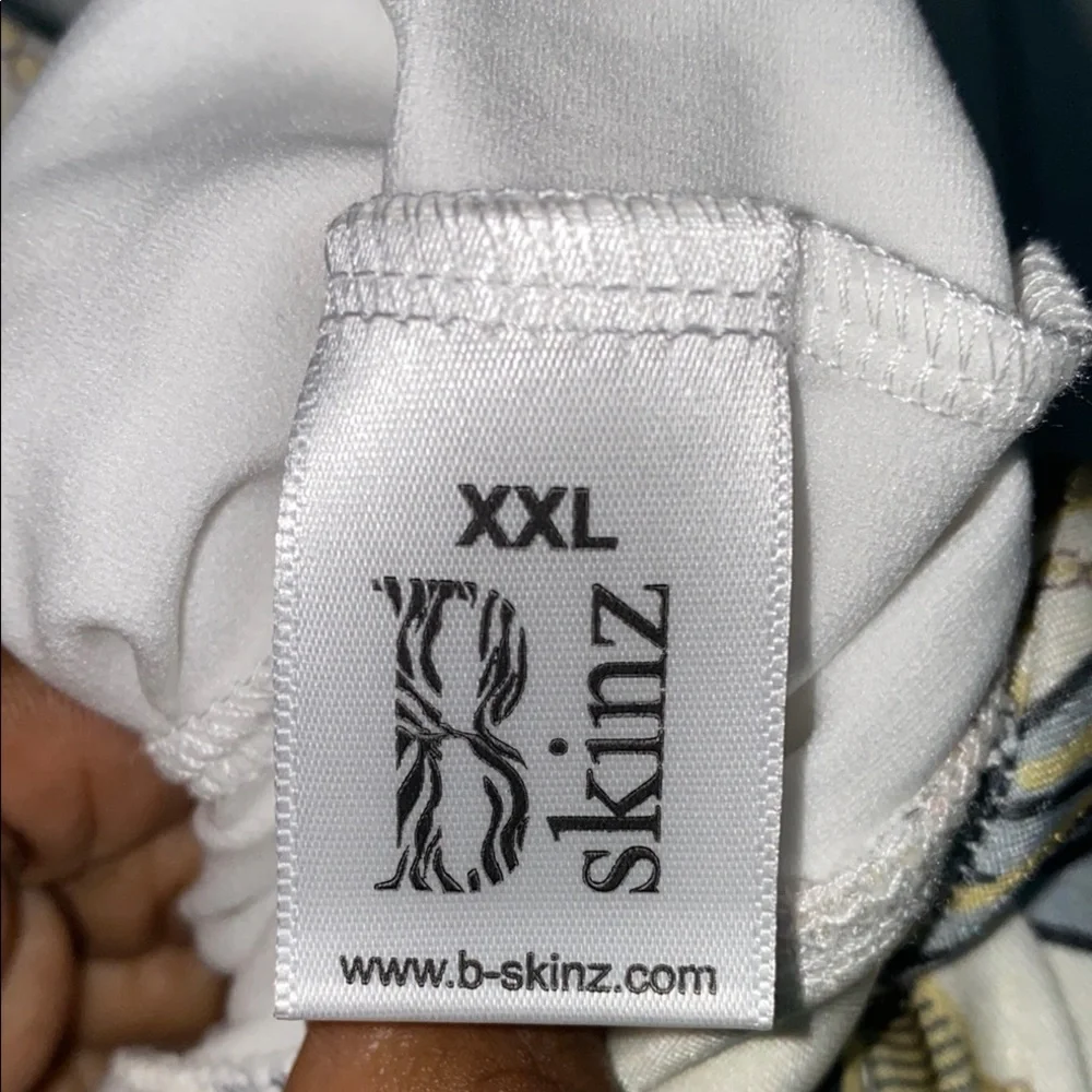 BSkinz Women’s Bee Skort Golf Tennis Pockets Size XXL